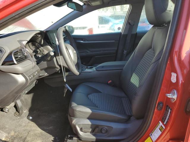 4T1G11AK4PU081052 - 2023 TOYOTA CAMRY SE NIGHT SHADE RED photo 7