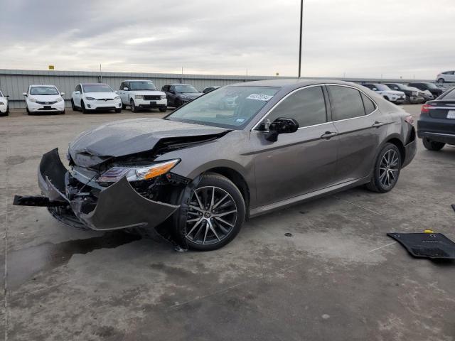 4T1F11AKXRU879814 - 2024 TOYOTA CAMRY XLE GRAY photo 1