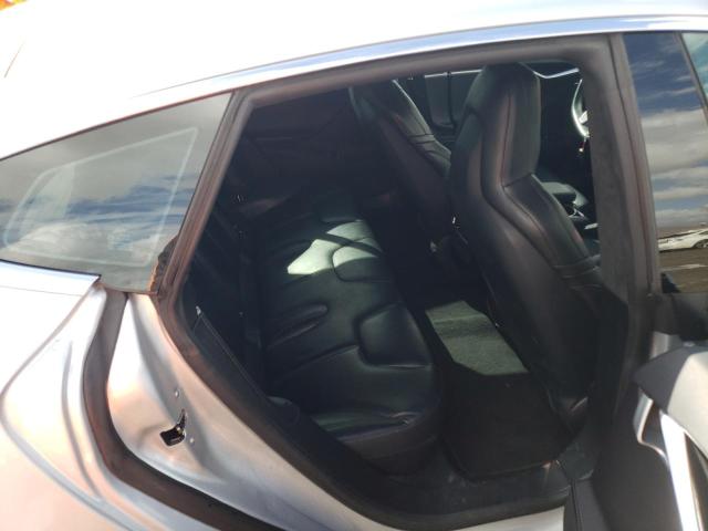 5YJSA1E16GF157749 - 2016 TESLA MODEL S Արծաթագույն լուսանկար 10