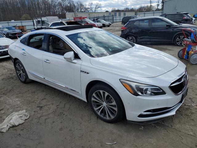 1G4ZR5SS4HU155627 - 2017 BUICK LACROSSE PREMIUM WHITE photo 4