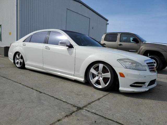 WDDNG71X17A112161 - 2007 MERCEDES-BENZ S 550 WHITE photo 4