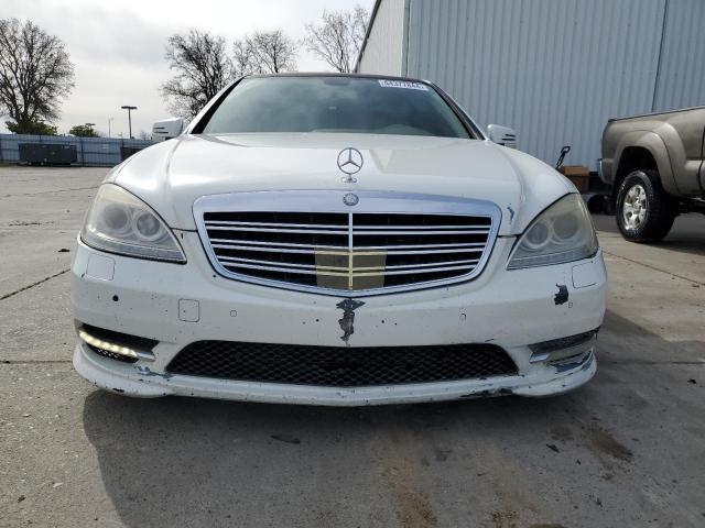 WDDNG71X17A112161 - 2007 MERCEDES-BENZ S 550 WHITE photo 5