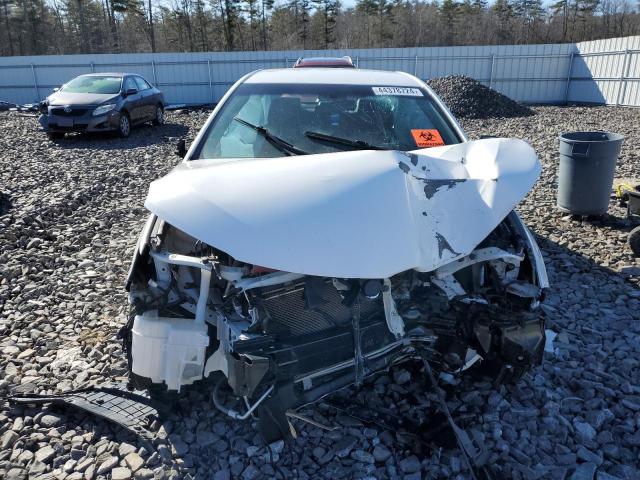 4T1BF1FK8HU443485 - 2017 TOYOTA CAMRY SE LE Beyaz fotoğraf 5