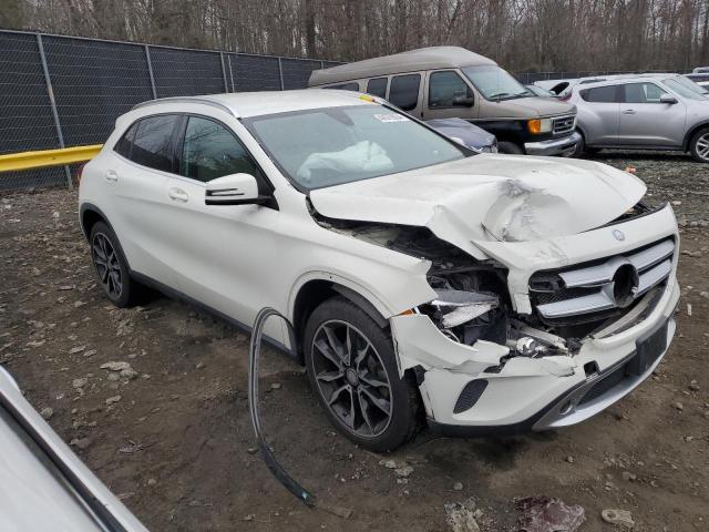 WDCTG4GB9HJ300952 - 2017 MERCEDES-BENZ GLA 250 4MATIC WHITE photo 4