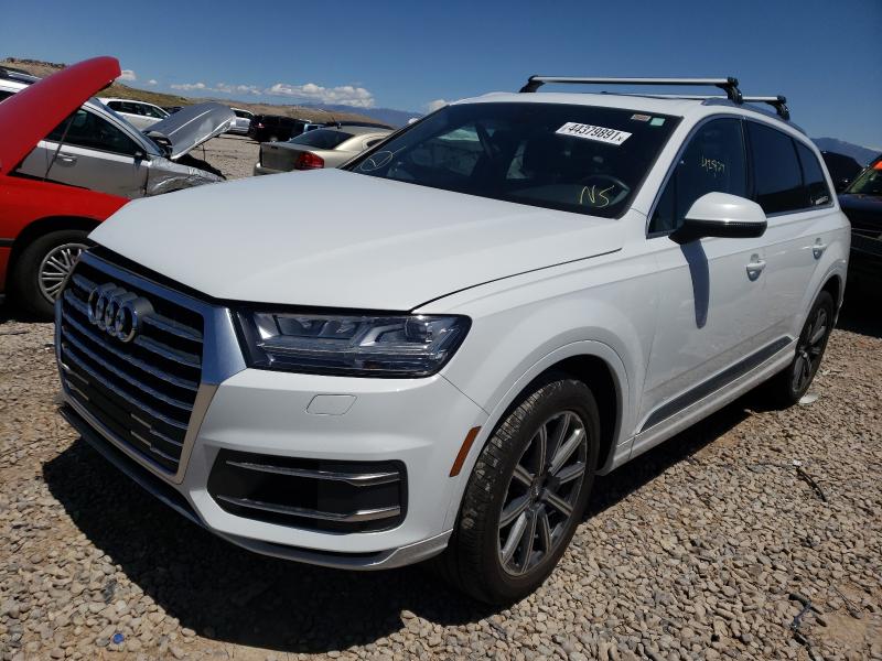 WA1LAAF72HD049591 - 2017 AUDI Q7 WHITE photo 2