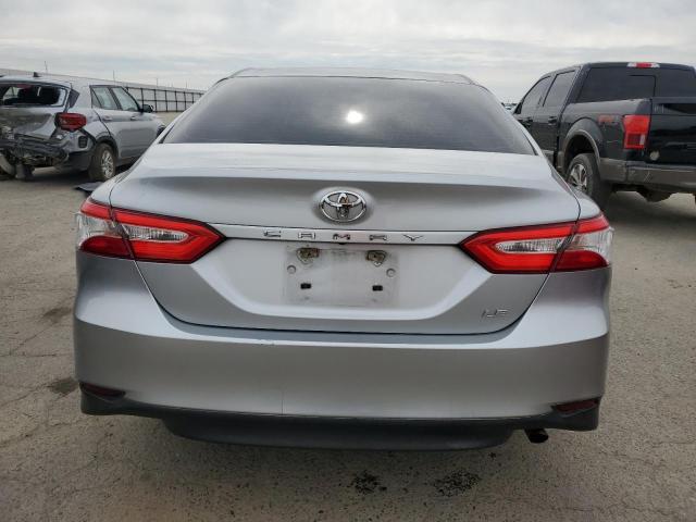 4T1B11HK6JU634775 - 2018 TOYOTA CAMRY L SILVER photo 6