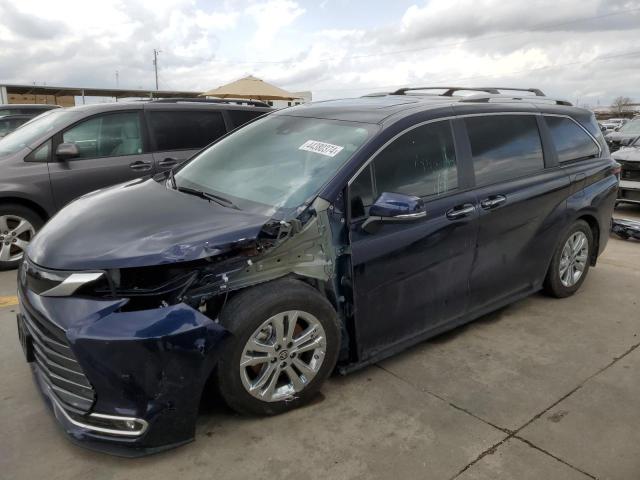 2022 TOYOTA SIENNA LIMITED, 