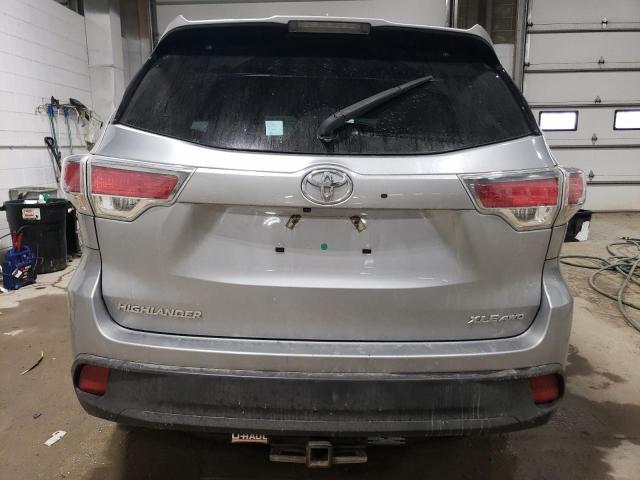 5TDJKRFH7FS220483 - 2015 TOYOTA HIGHLANDER XLE SILVER photo 6