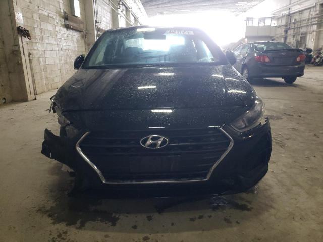 3KPC24A30JE024864 - 2018 HYUNDAI ACCENT SE BLACK photo 5