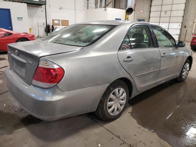 4T1BE32K55U599726 - 2005 TOYOTA CAMRY LE SILVER photo 3