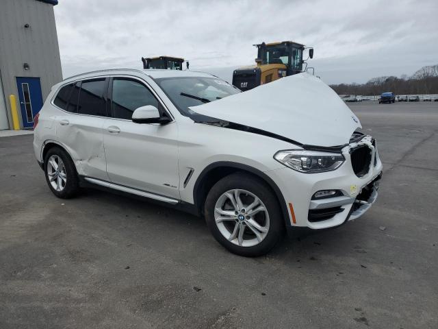 5UXTR9C56JLC76621 - 2018 BMW X3 XDRIVE30I WHITE photo 4