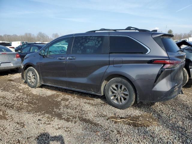 5TDYSKFC2NS052874 - 2022 TOYOTA SIENNA XLE GRAY photo 2