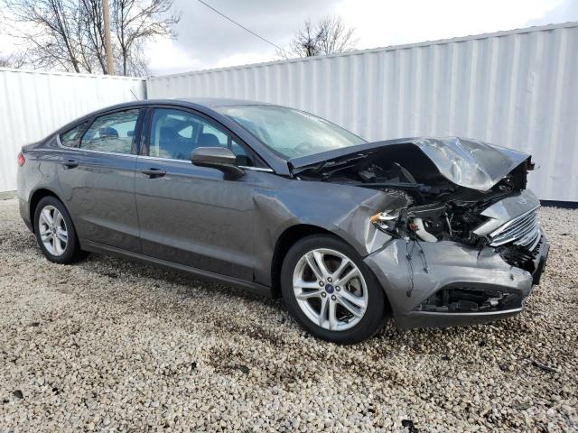 3FA6P0HD4JR228247 - 2018 FORD FUSION SE GRAY photo 4