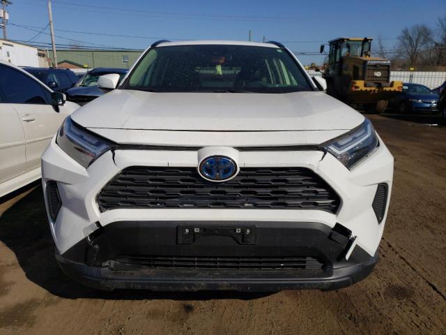 JTMRWRFV3ND147121 - 2022 TOYOTA RAV4 XLE WHITE photo 5