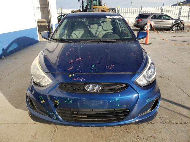 KMHCT4AE7HU174041 - 2017 HYUNDAI ACCENT SE BLUE photo 5