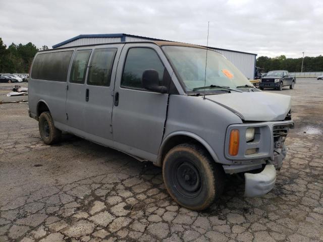 1GJHG39R1W1081717 - 1998 GMC SAVANA G3500 GRAY photo 4