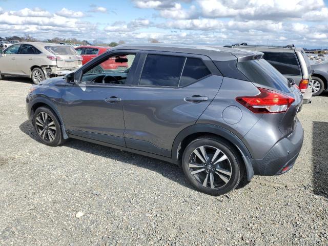 3N1CP5CV9LL483866 - 2020 NISSAN KICKS SV GRAY photo 2