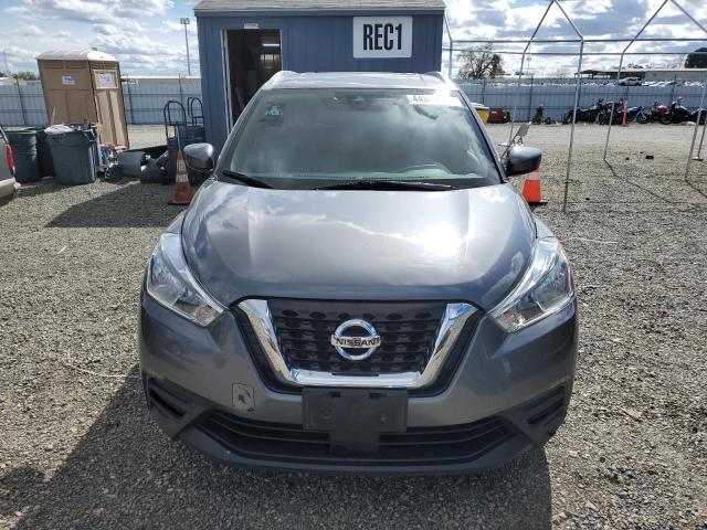 3N1CP5CV9LL483866 - 2020 NISSAN KICKS SV GRAY photo 5