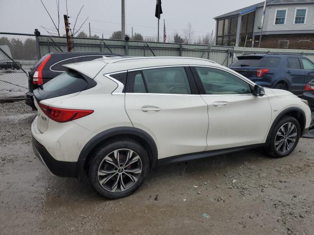 SJKCH5CR9KA006855 - 2019 INFINITI QX30 LUXE WHITE photo 3