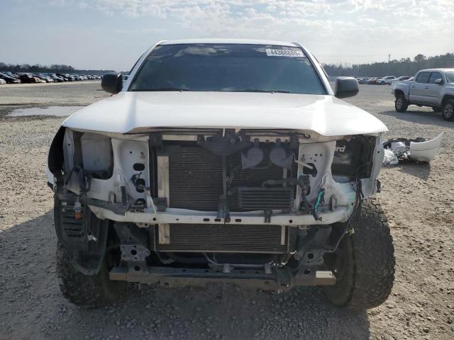 3TMJU4GN4BM111720 - 2011 TOYOTA TACOMA DOUBLE CAB PRERUNNER WHITE photo 5