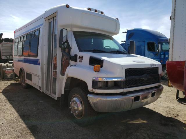 1GBE4V1949F405555 - 2009 CHEVROLET C4500 C4V042 WHITE photo 4