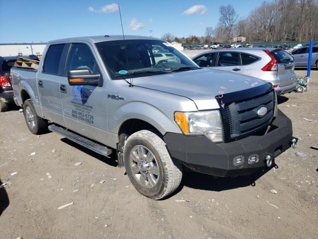 1FTFW1EV7AFD16576 - 2010 FORD F150 SUPERCREW SILVER photo 4