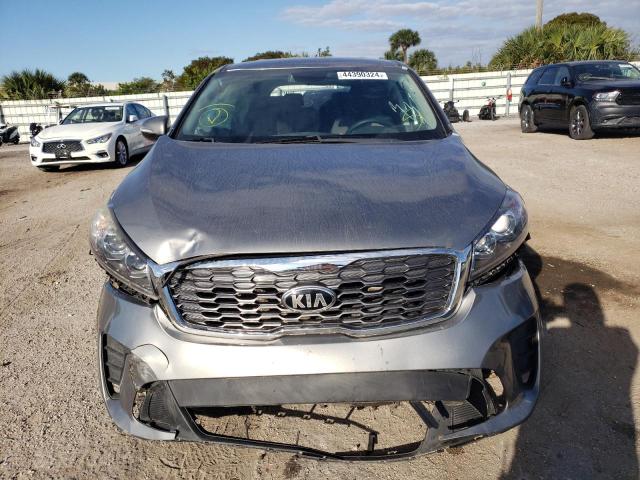 5XYPG4A36KG499975 - 2019 KIA SORENTO L GRAY photo 5