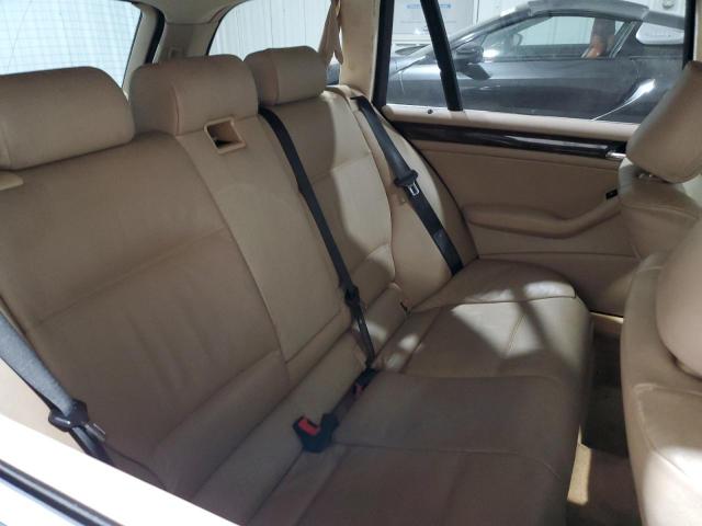 WBAEN33433EZ15422 - 2003 BMW 325 IT GREEN photo 10