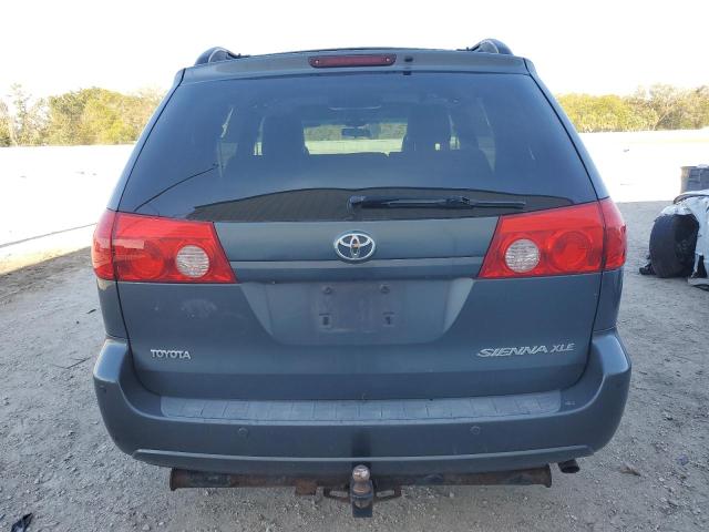 5TDYK4CC8AS304847 - 2010 TOYOTA SIENNA XLE GRAY photo 6