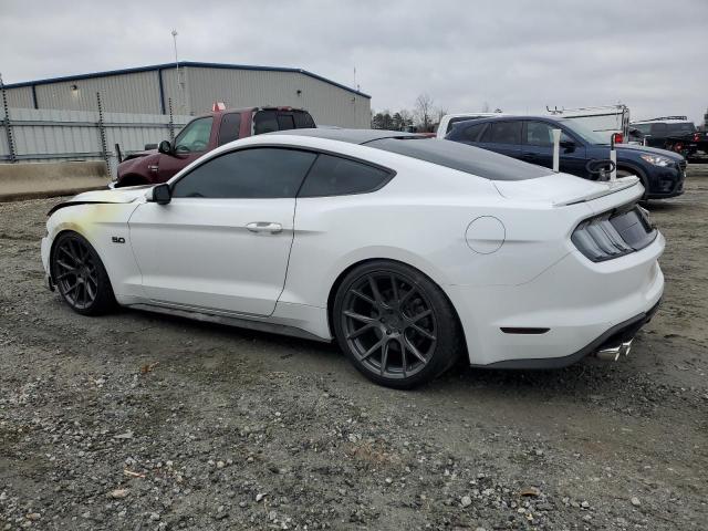1FA6P8CF3J5178788 - 2018 FORD MUSTANG GT WHITE photo 2