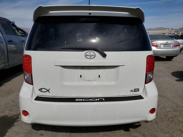 JTLZE4FE9B1127298 - 2011 TOYOTA SCION XB WHITE photo 6