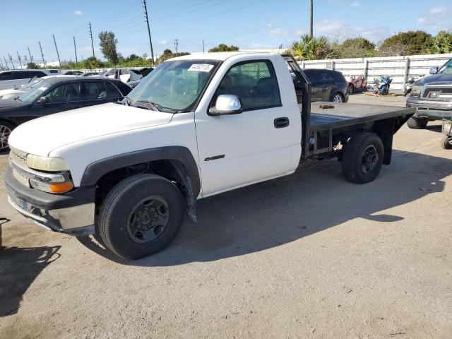 1GCGC24U12Z320585 - 2002 CHEVROLET SILVERADO C2500 WHITE photo 1