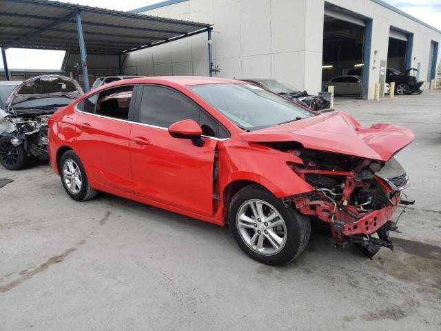 1G1BE5SMXH7238294 - 2017 CHEVROLET CRUZE LT RED photo 4