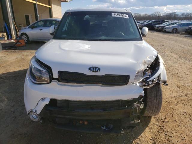 KNDJP3A58G7386079 - 2016 KIA SOUL + WHITE photo 5