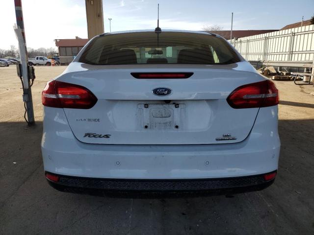 1FADP3F28FL340257 - 2015 FORD FOCUS SE WHITE photo 6