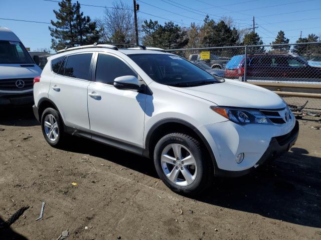 JTMWFREV3DD018556 - 2013 TOYOTA RAV4 XLE WHITE photo 4