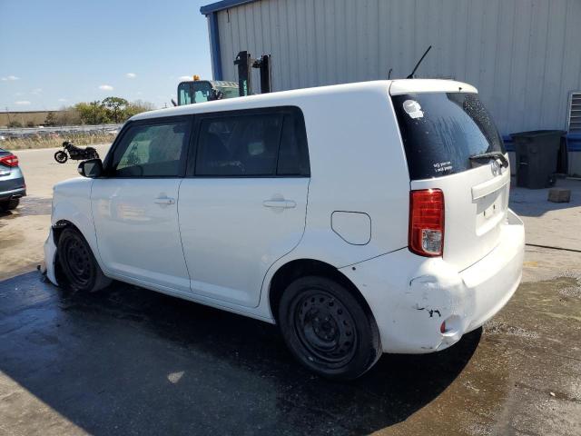 JTLZE4FE8C1141890 - 2012 TOYOTA SCION XB WHITE photo 2