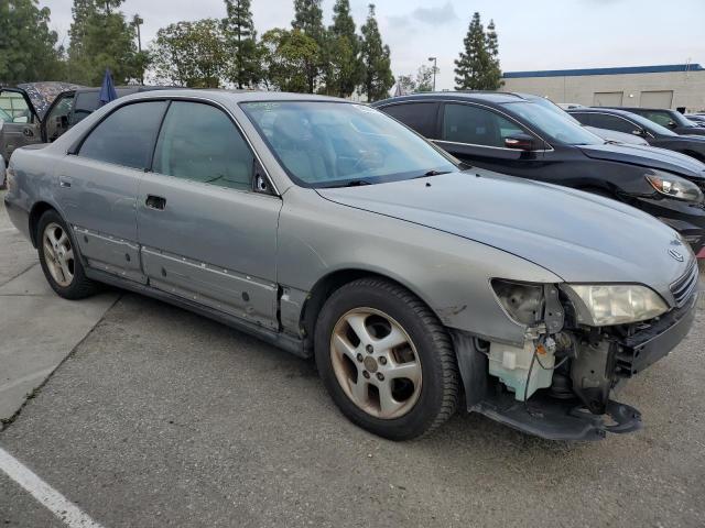 JT8BF28GX10341782 - 2001 LEXUS ES 300 SILVER photo 4