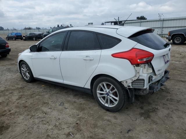 1FADP3K26JL242102 - 2018 FORD FOCUS SE WHITE photo 2