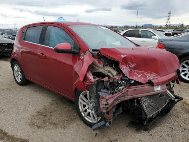 1G1JC6SH1F4163896 - 2015 CHEVROLET SONIC LT MAROON photo 4