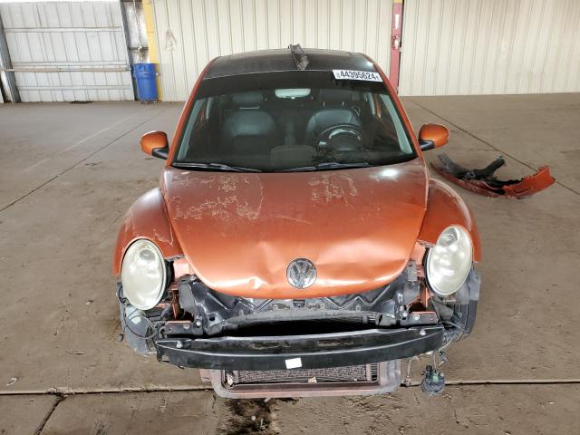 3VWRG3AG5AM021583 - 2010 VOLKSWAGEN NEW BEETLE ORANGE photo 5