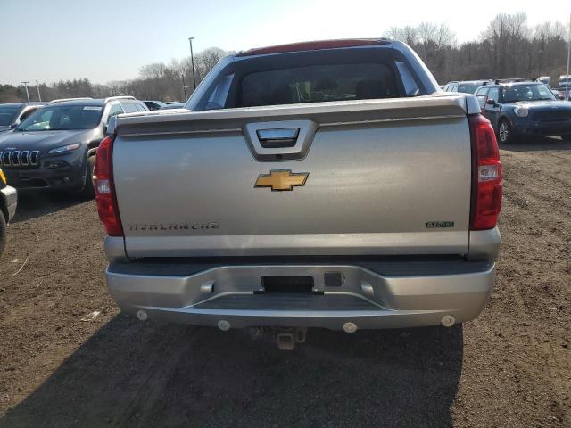 3GNTKFE71DG147470 - 2013 CHEVROLET AVALANCHE LT SILVER photo 6