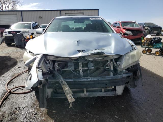 JTNBB46KX73031425 - 2007 TOYOTA CAMRY HYBRID SILVER photo 5