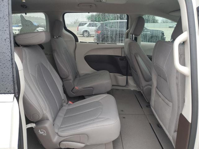2C4RC1BG6HR839411 - 2017 CHRYSLER PACIFICA TOURING L WHITE photo 11