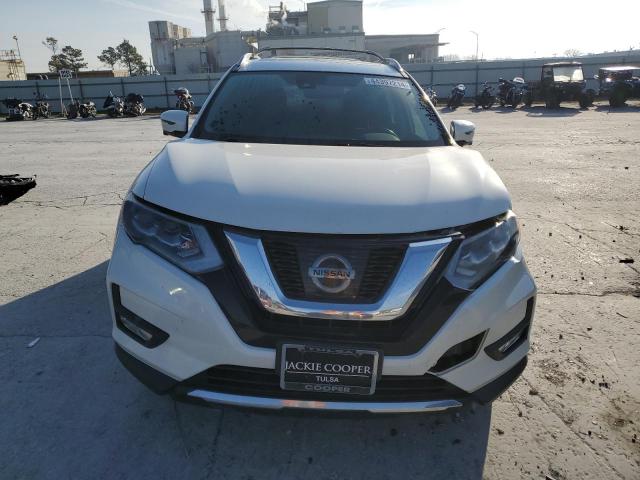 JN8AT2MV4HW017880 - 2017 NISSAN ROGUE S WHITE photo 5