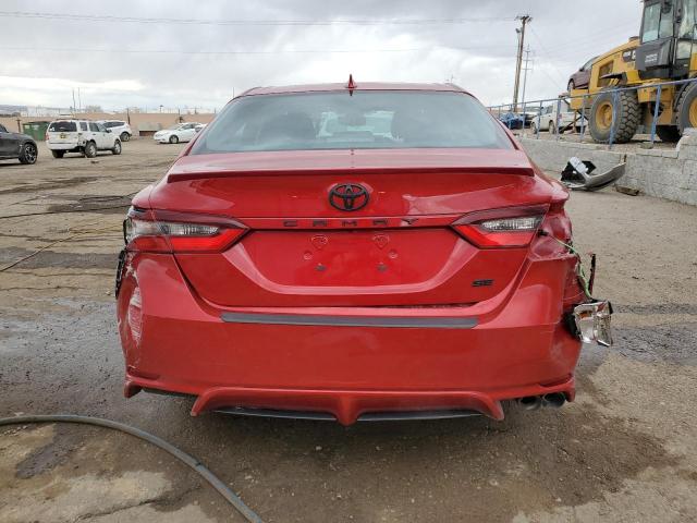4T1G11AK6RU212050 - 2024 TOYOTA CAMRY SE NIGHT SHADE RED photo 6