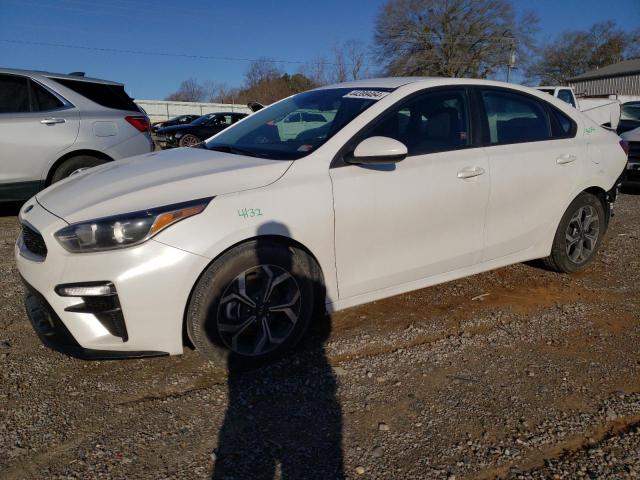 3KPF24AD7ME313220 - 2021 KIA FORTE FE WHITE photo 1