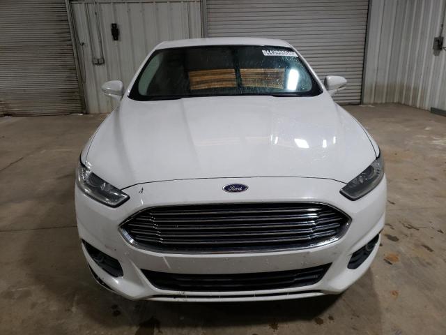 3FA6P0H72GR297635 - 2016 FORD FUSION SE WHITE photo 5