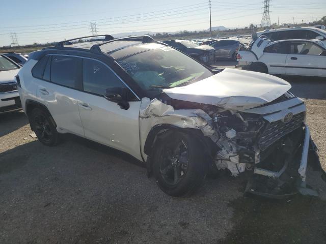 JTMEWRFV0KJ026123 - 2019 TOYOTA RAV4 XSE WHITE photo 4