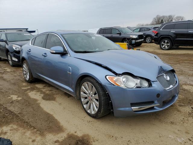 SAJWA06B29HR01399 - 2009 JAGUAR XF PREMIUM LUXURY BLUE photo 4